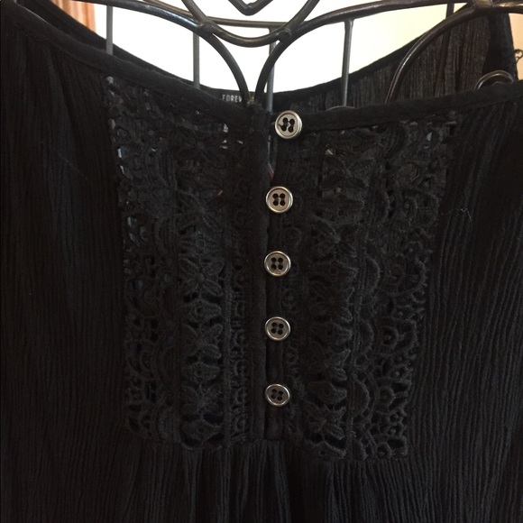 Forever 21 Black cold shoulder - Picture 5 of 6